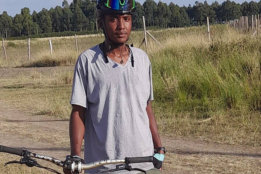 Mountainbiker im Terrain Mountainbiker abseits der Straße