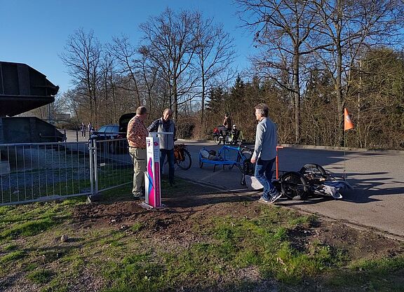 Radservicesäule zurück am 'alten' Standort Radknoten