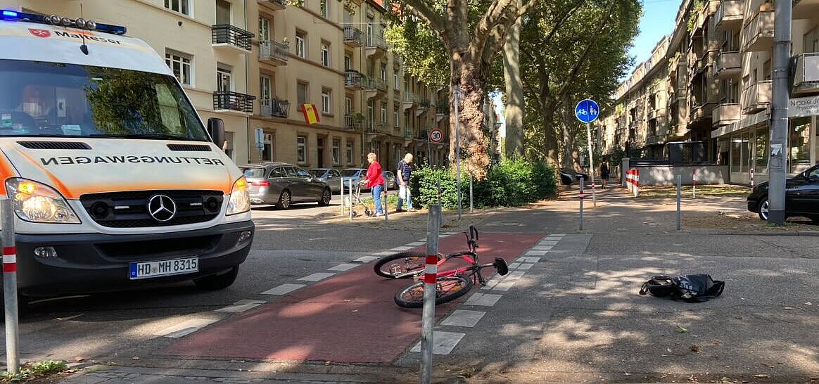 unfall_rötterstr_moselstr.jpg Unfall an der Ecke Lange Rötterstraße / Moselstraße im Jahr 2021